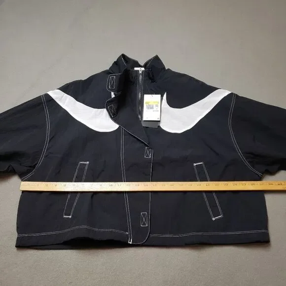 NIKE NEW Women’s Sportswear Swoosh Repel Woven Oversized Jacket NWT DR6132-010 - Picture 13 of 15